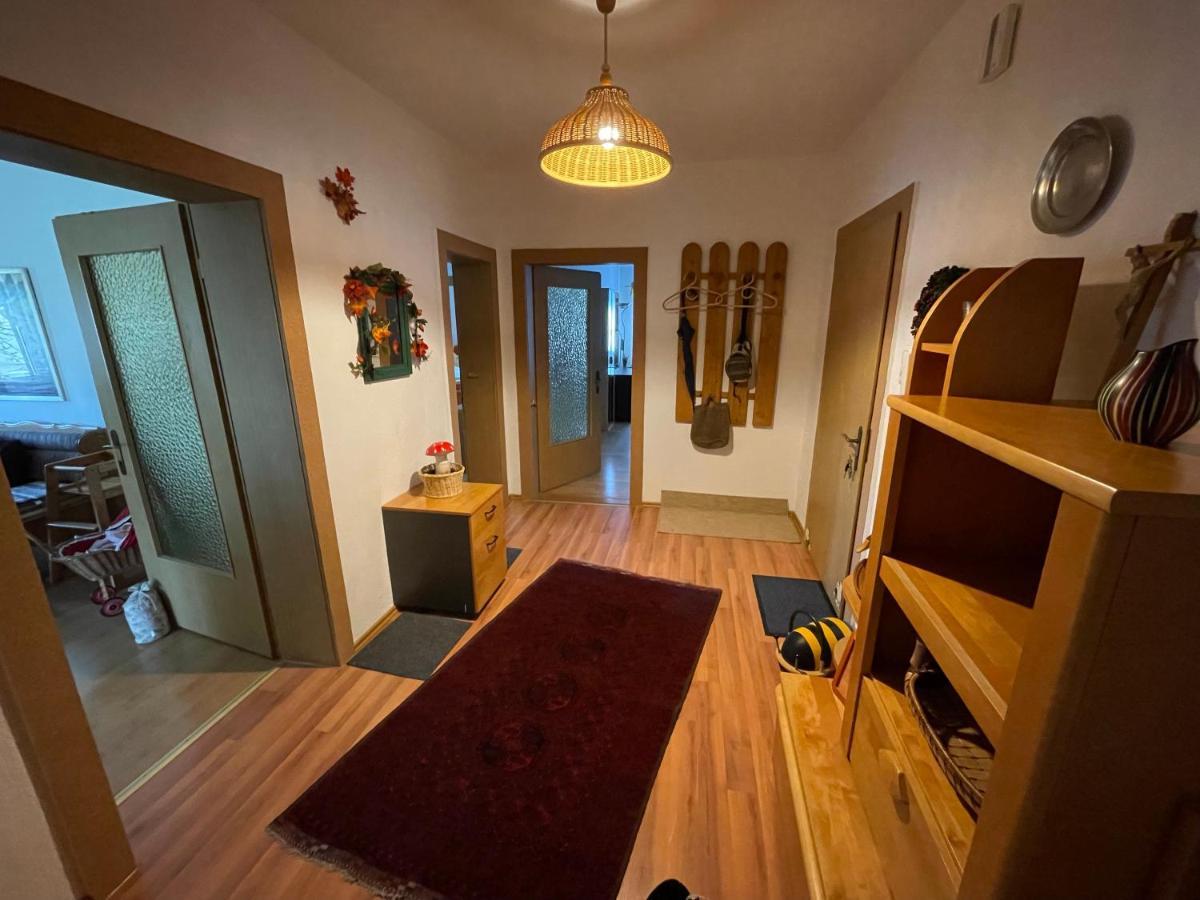 Schoene Ferienwohnung In Bahnhofsnaehe Fuer Urlaub, Studium Oder Arbeit Deggendorf Exterior photo