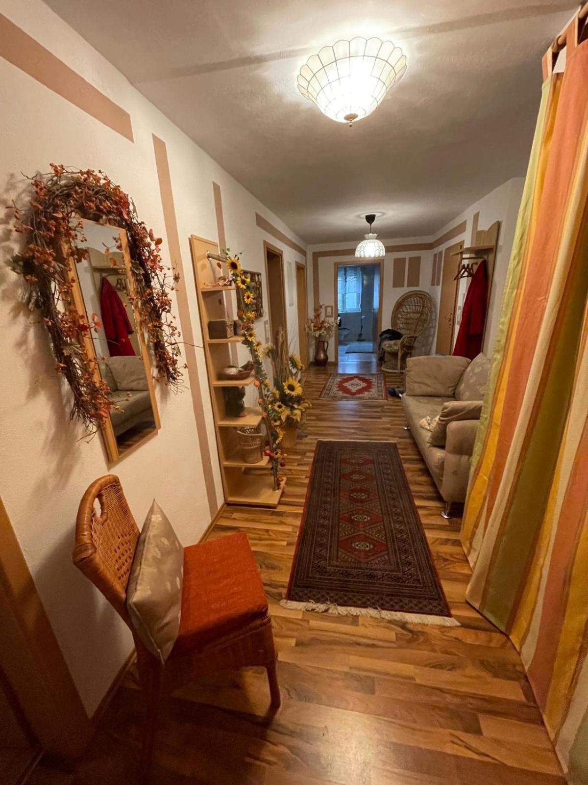 Schoene Ferienwohnung In Bahnhofsnaehe Fuer Urlaub, Studium Oder Arbeit Deggendorf Exterior photo